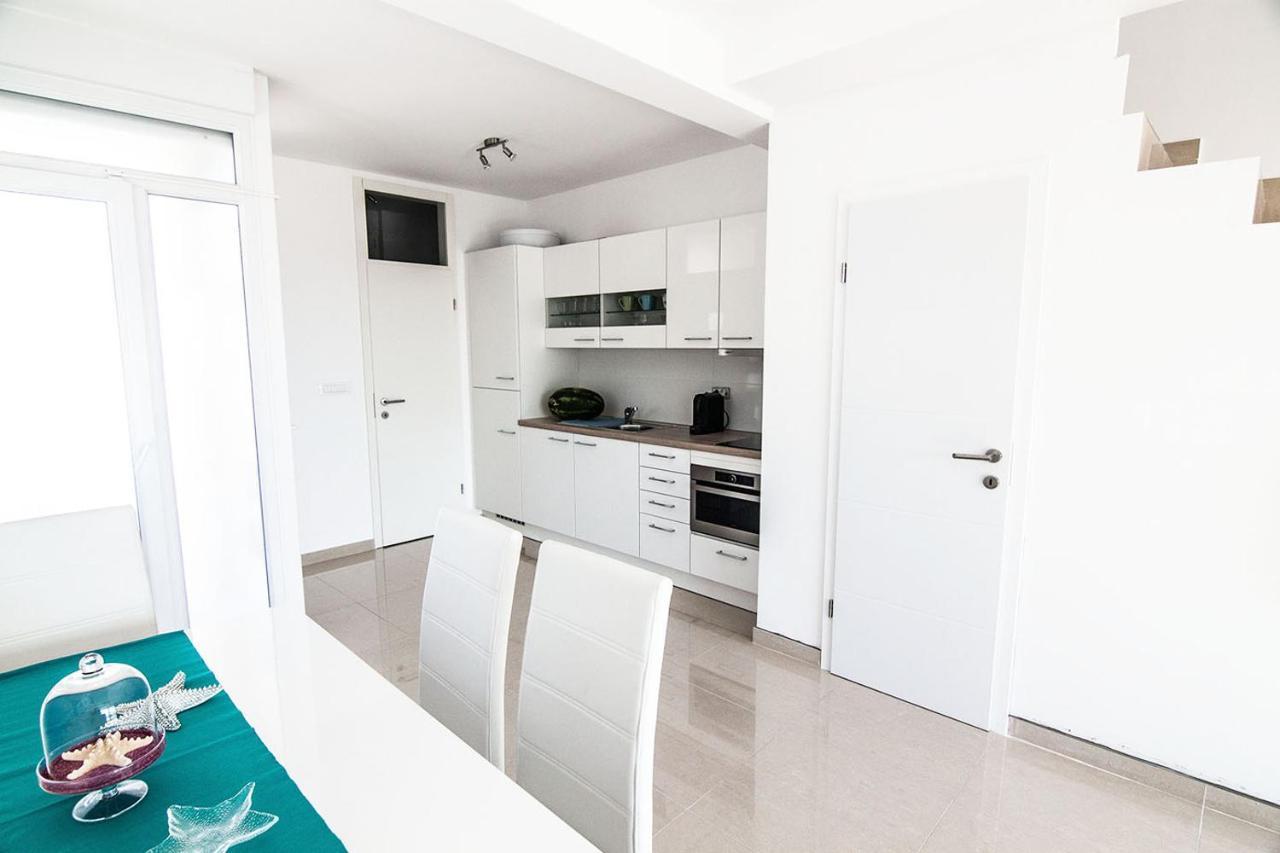 Atrium Blue Holiday House Ražanac Esterno foto